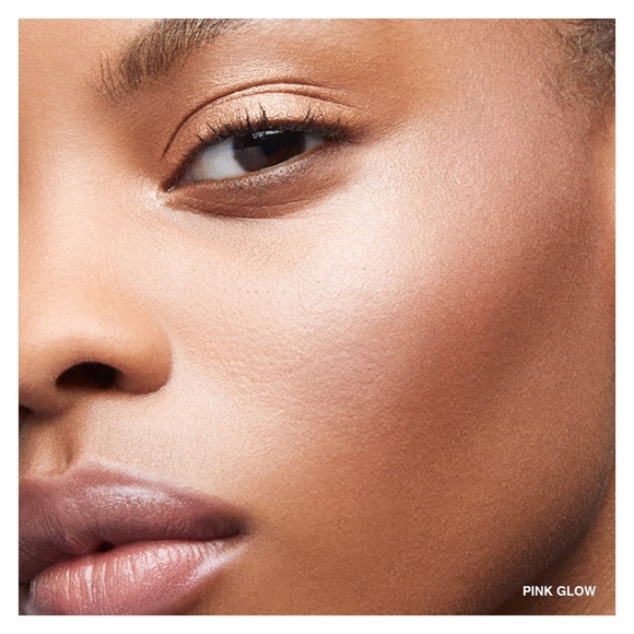 Bobbi Brown Highlighting Powder - Picture 15 of 16